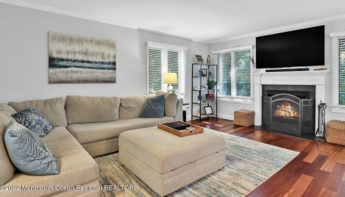 63 Tower Hl Dr, Tinton Falls NJ  07701-2473 exterior