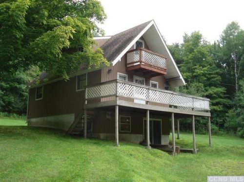 84 Connelly Rd, Hillsdale, NY 12529-5109