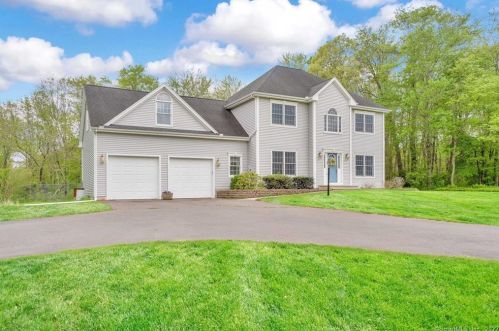 1475 Ellington Rd, Wapping, CT 06074-2604