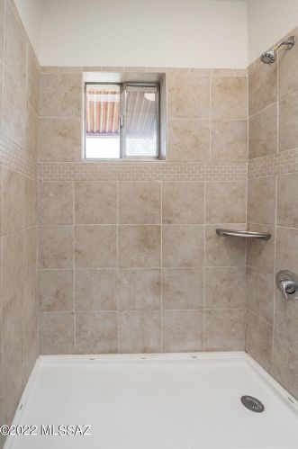 228 29 St, Tucson AZ 85713-2947 exterior