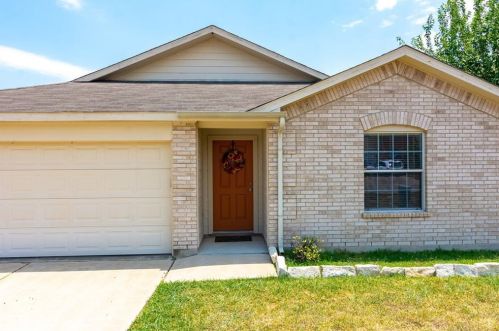 232 Peppergrass Cv, Uhland, TX 78640-5903