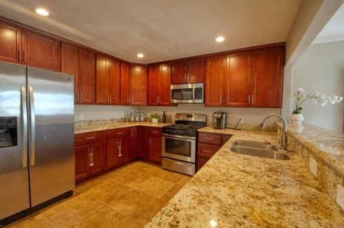 447 20th St, San Jose, CA 95112-1744