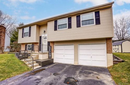 108 Wichendon Farm Cir, Englewood, OH 45322-2947