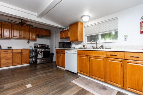 2617 Lincoln Blvd, Livingston CA  95334-9623 exterior