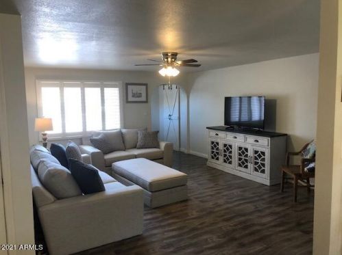 3734 Evans Dr, Phoenix AZ  85032-5229 exterior