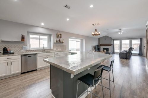 5600 Worley Dr, Frisco TX  75056-3850 exterior