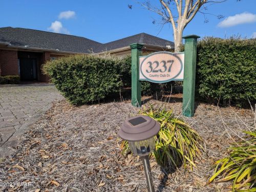 3237 Country Club Dr, Lynn Haven FL  32444-5125 exterior