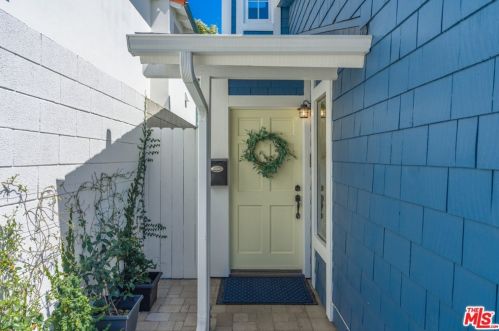 328 17th St, Seal Beach, CA 90740-6521