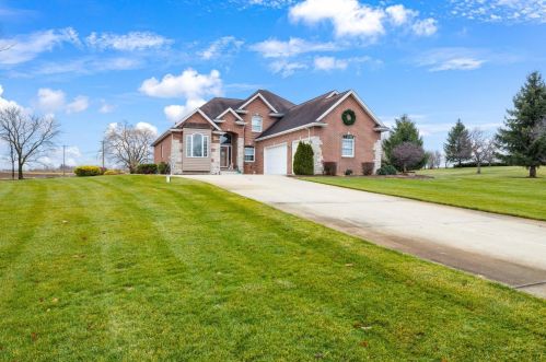 393 Cantigny Ct, Valpo, IN 46383-9798
