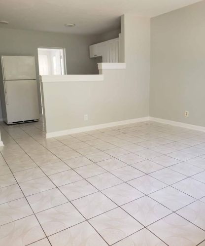520 52nd St, West Palm Beach, FL 33407-2728