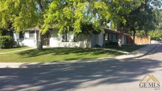 3790 Fairmount St, Bakersfield, CA 93306-3932