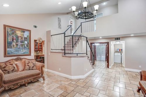 1104 Teakwood Ave, Rialto CA  92376-8754 exterior