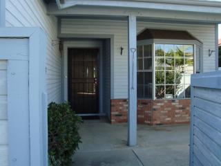 632 Via Santa Paulo, Vista, CA 92081-6370