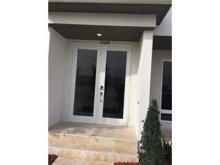 6324 104th Ct, Miami FL  33178 exterior