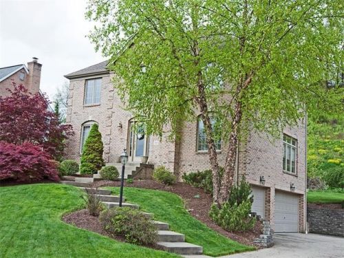 351 Martha Dr, Canonsburg, PA 15317-5217