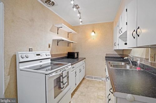 337 Kindt Cor Rd, Dauberville PA  19533-8624 exterior