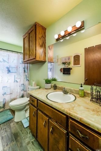 361 Sherry Dr, Ukiah CA  95482-3388 exterior