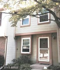 8232 Crestmont Cir, Springfield, VA 22153-3822