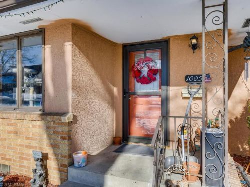 1005 Geranium Ave, Saint Paul, MN 55106-2707