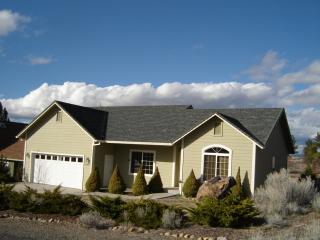 6010 Black Bear Rd, Weed, CA 96094-9628