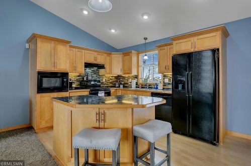 1251 Stone Ridge Rd, Sauk Rapids MN  56379-2583 exterior