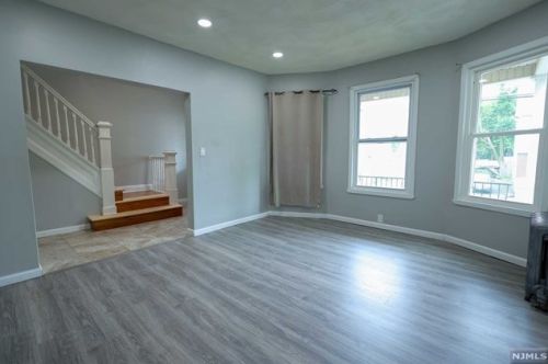 135 21st St, Irvington NJ  07111-4556 exterior