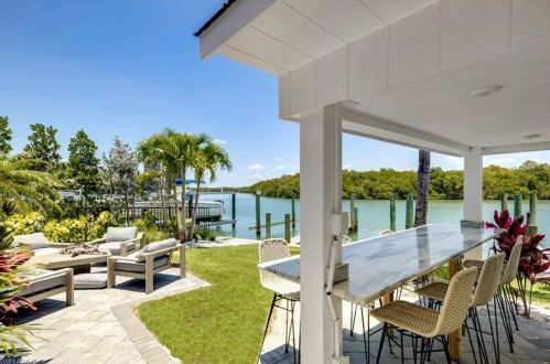 26385 Hickory Blvd, Bonita Springs FL  34134-3711 exterior