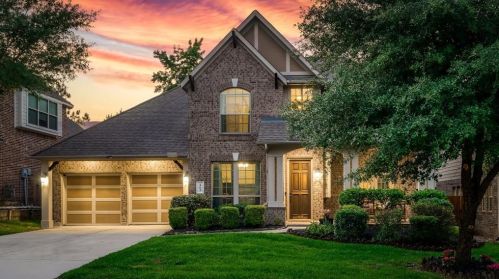 463 Woodpecker Forest Ln, Conroe, TX 77384-3758