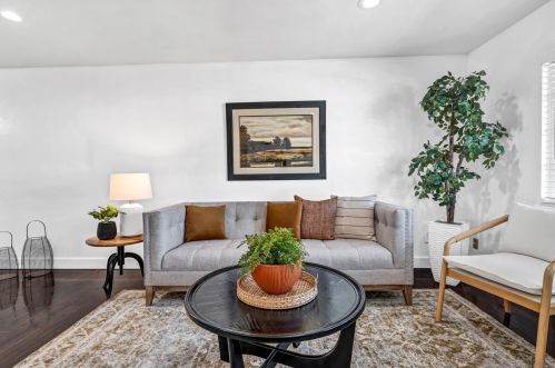 924 Bucky Ln, National City CA  91950-1406 exterior