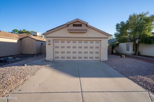 4017 Villa Linda Dr, Glendale, AZ 85310-5116