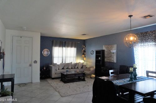 1880 Parkside Ln, Casa Grande, AZ 85122-5136