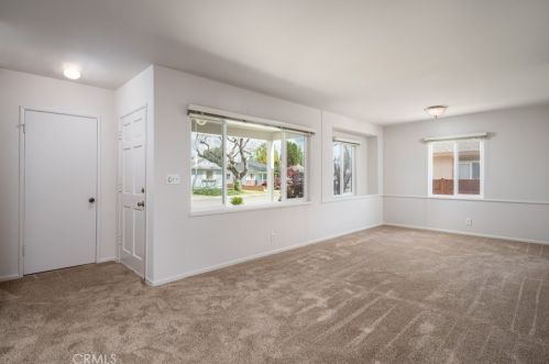 10519 Grovedale Dr, Whittier, CA 90603-2803