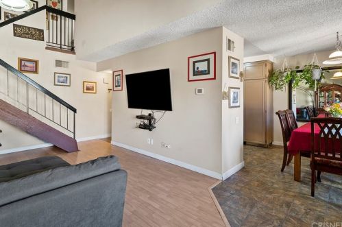 24653 Masters Cup Way, Santa Clarita, CA 91355-2304