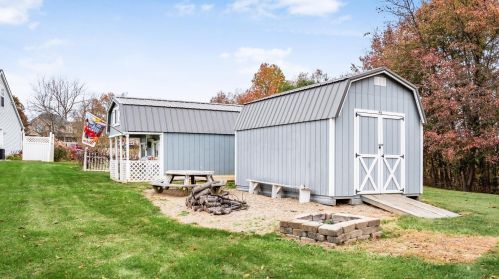 550 Spring Valley Dr, Zanesville OH  43701-0805 exterior