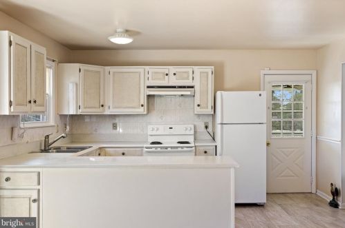 2102 Flowing Springs Rd, Charles Town WV  25414-5853 exterior