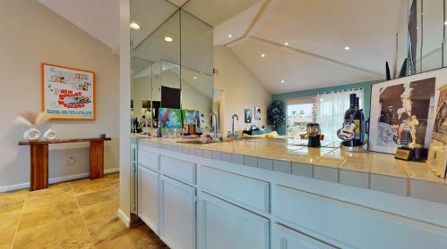 84 Lake Shore Dr, Rancho Mirage CA  92270-4054 exterior