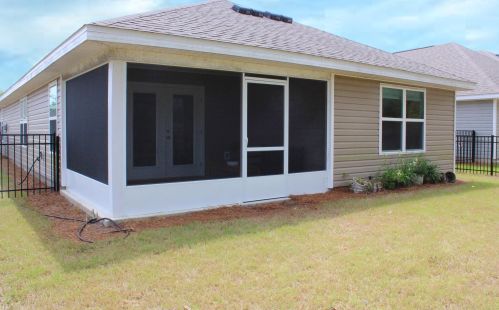 643 Earl Godwin Rd, Freeport FL  32439-2766 exterior