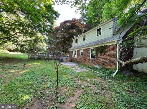 191 Middletown Rd, Glen Mills, PA 19342-1608