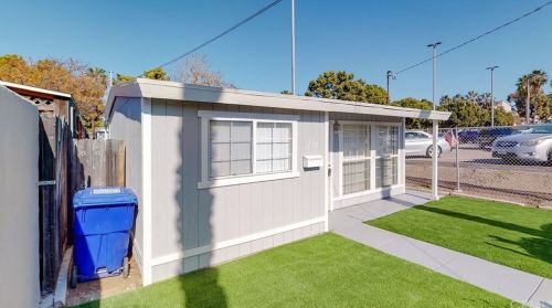 3770 Udall St, San Diego, CA 92107-2414