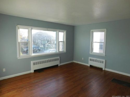 104 Victory Ave, Bridgeport, CT 06606-3021