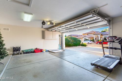 5717 Soft Wind Dr, Glendale AZ  85310-3643 exterior