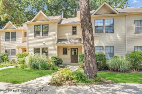 151 Azalea Cir, Jackson Twp, NJ 08527-2560