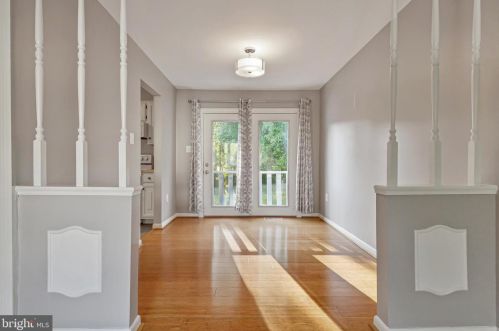 5709 Noland Rd, Woodbridge VA  22193-4110 exterior