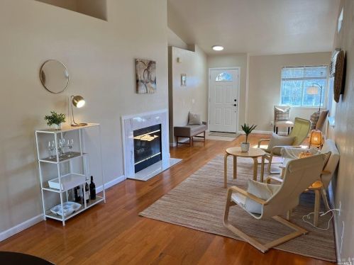 18474 Hidden Valley Rd, Middletown CA  95467-8041 exterior