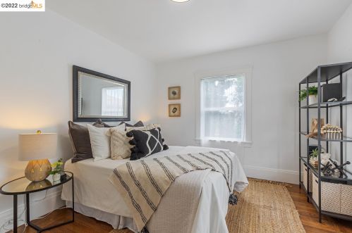 2714 60 Ave, Oakland CA 94605-1501 exterior