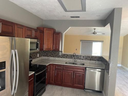 1130 Tyler Lake Cir, Orlando, FL 32839-1991