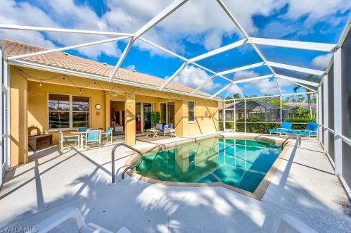 25631 Springtide Ct, Bonita Springs FL  34135-9510 exterior