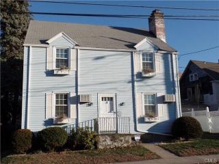 115 Ashley St, Bridgeport, CT 06610-1654