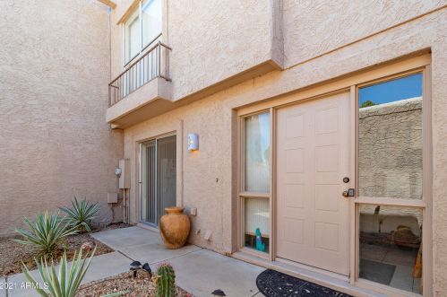 4019 Charter Oak Rd, Phoenix, AZ 85032-7470