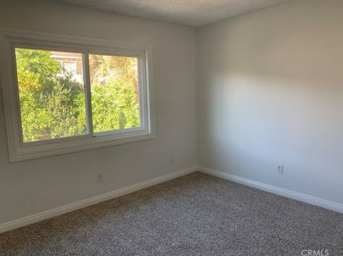 16705 Minter Ct, Santa Clarita CA  91387-3275 exterior